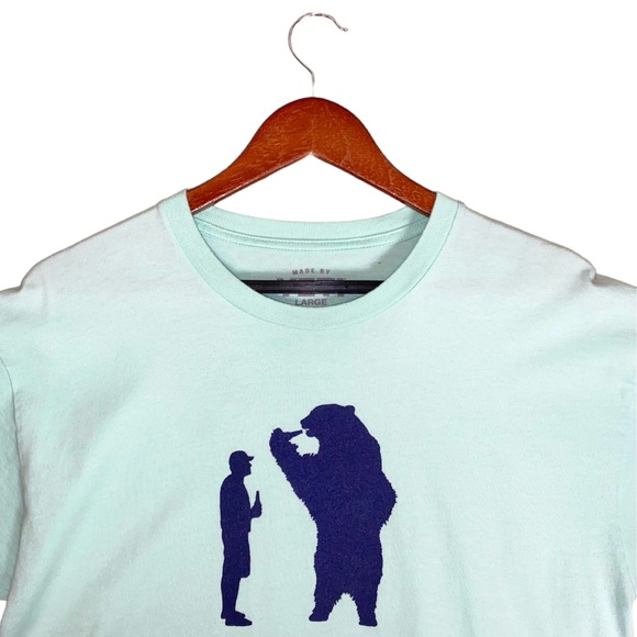 Yeti Y2K Blue Crewneck Bear & Man Drinking Beer Short Sleeve Graphic T-Shirt - Picture 3 of 6